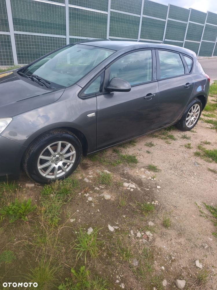 Opel Astra 1.4 Turbo - 26
