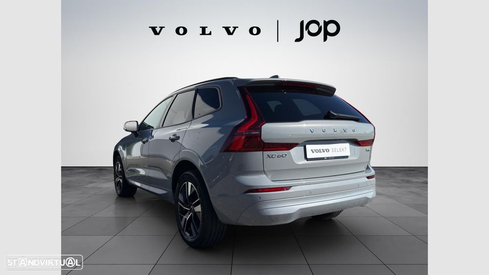 Volvo XC 60 2.0 T6 PHEV Core AWD - 4