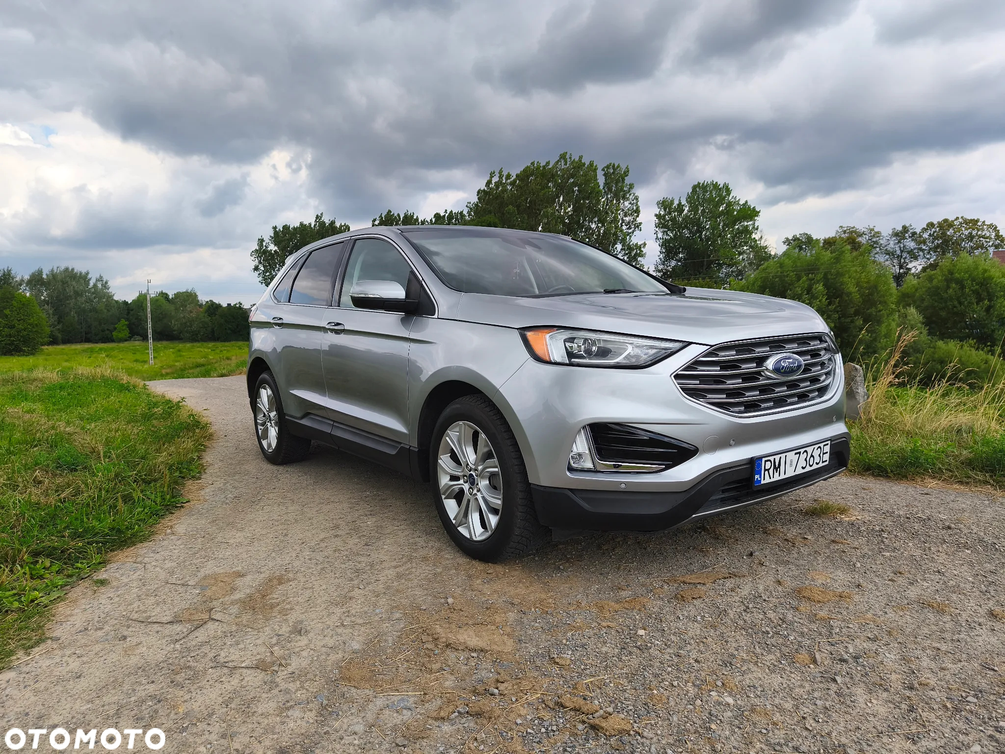 Ford Edge - 2