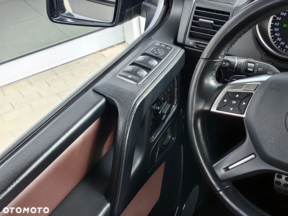 Mercedes-Benz Klasa G 350 BlueTec L - 22