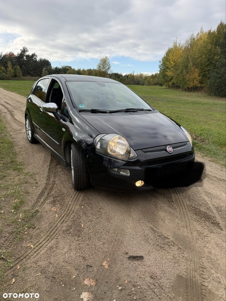 Fiat Punto 2012 photo 3