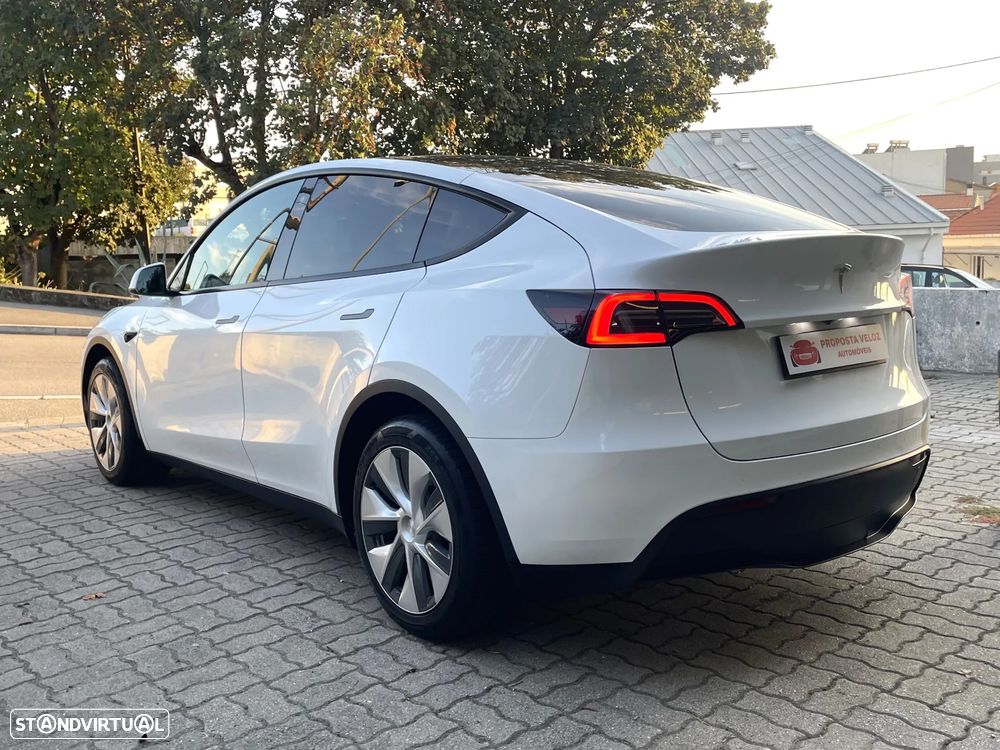 Tesla Model Y RWD - 5