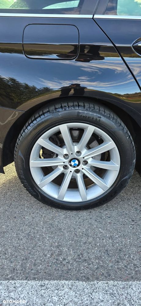 BMW Seria 5 520d xDrive - 14