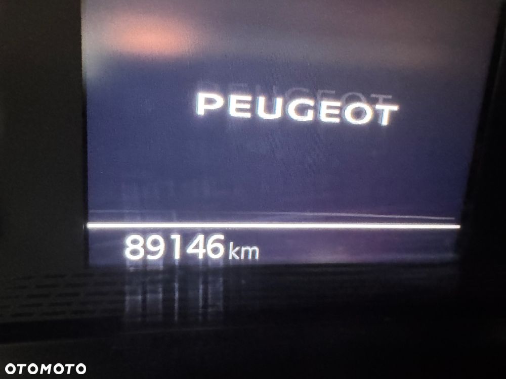 Peugeot 208 - 9