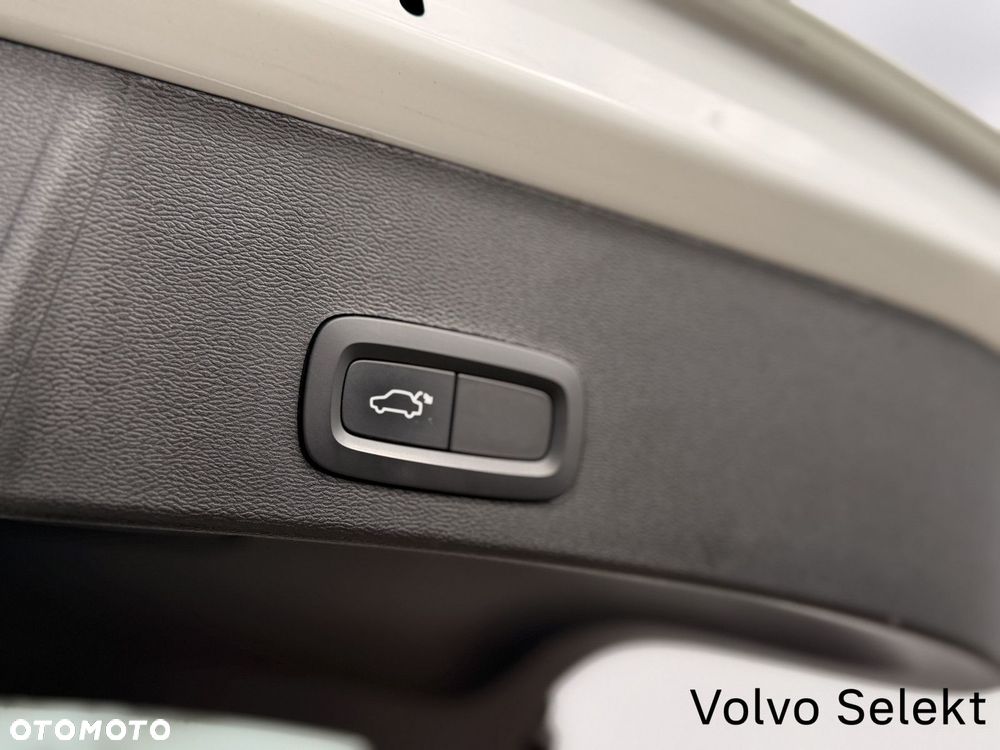 Volvo XC 40 - 28
