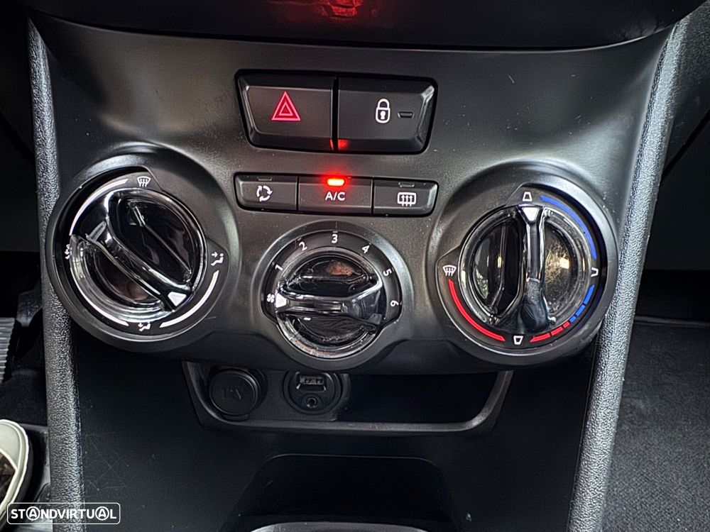 Peugeot 2008 1.2 VTi Allure - 40