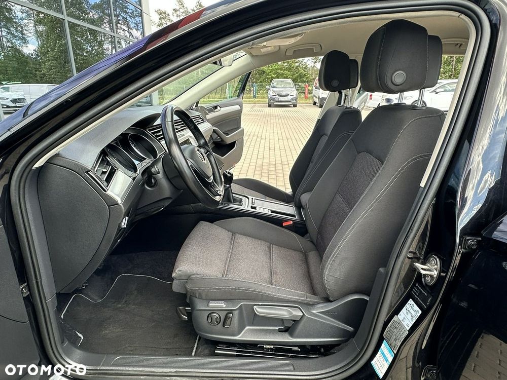 Volkswagen Passat Variant 2.0 TDI BMT Comfortline - 11