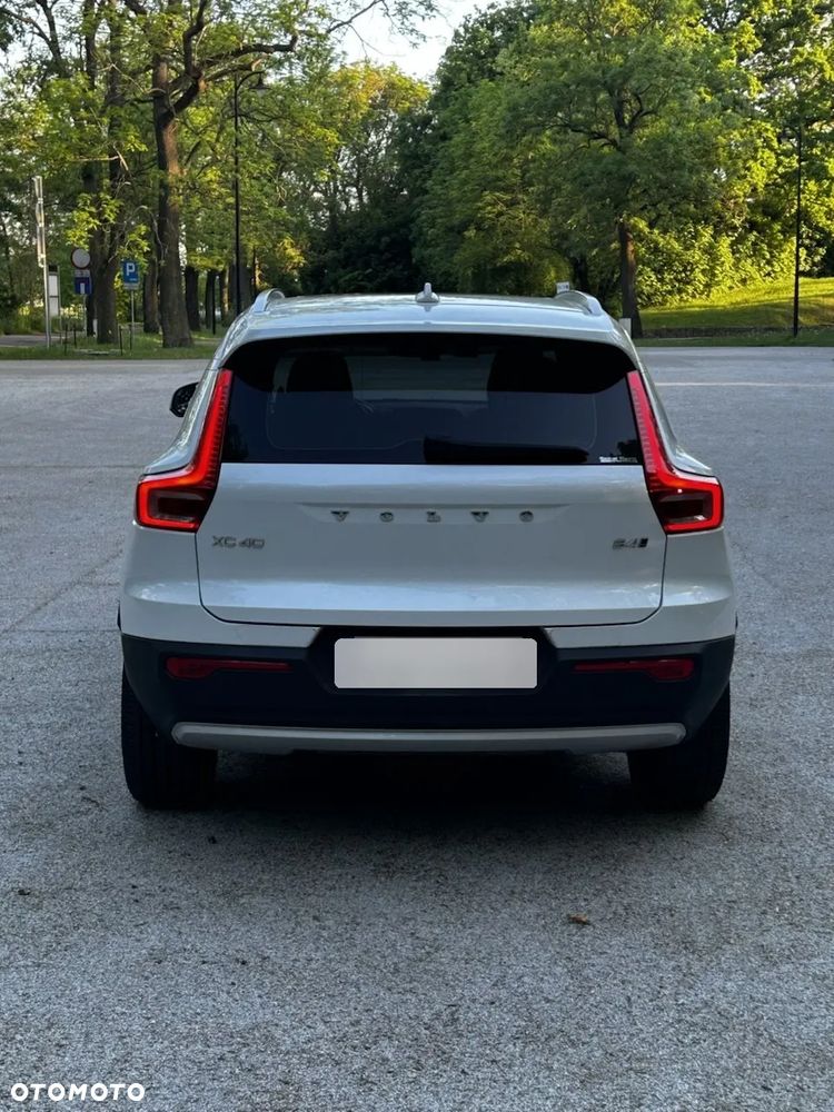 Volvo XC 40 B4 B AWD R-Design - 5