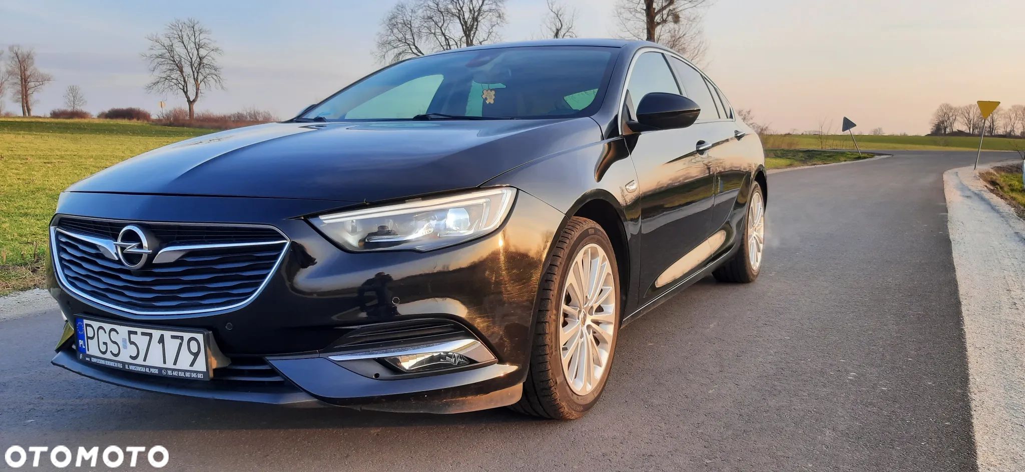 Opel Insignia 1.6 CDTI Sports Tourer - 1