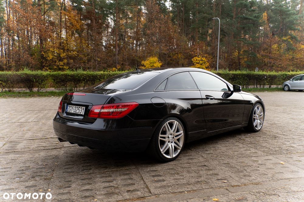 Mercedes-Benz Klasa E - 4