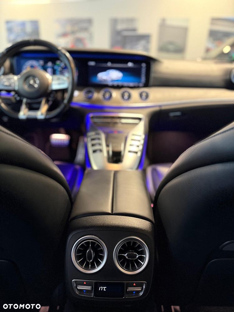 Mercedes-Benz AMG GT 43 4-Matic+ - 24