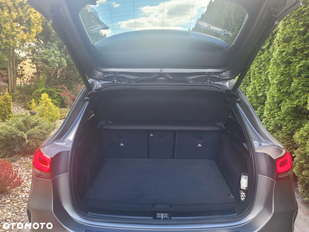 Mercedes-Benz GLA 200 d 4Matic 8G-DCT AMG Line - 10