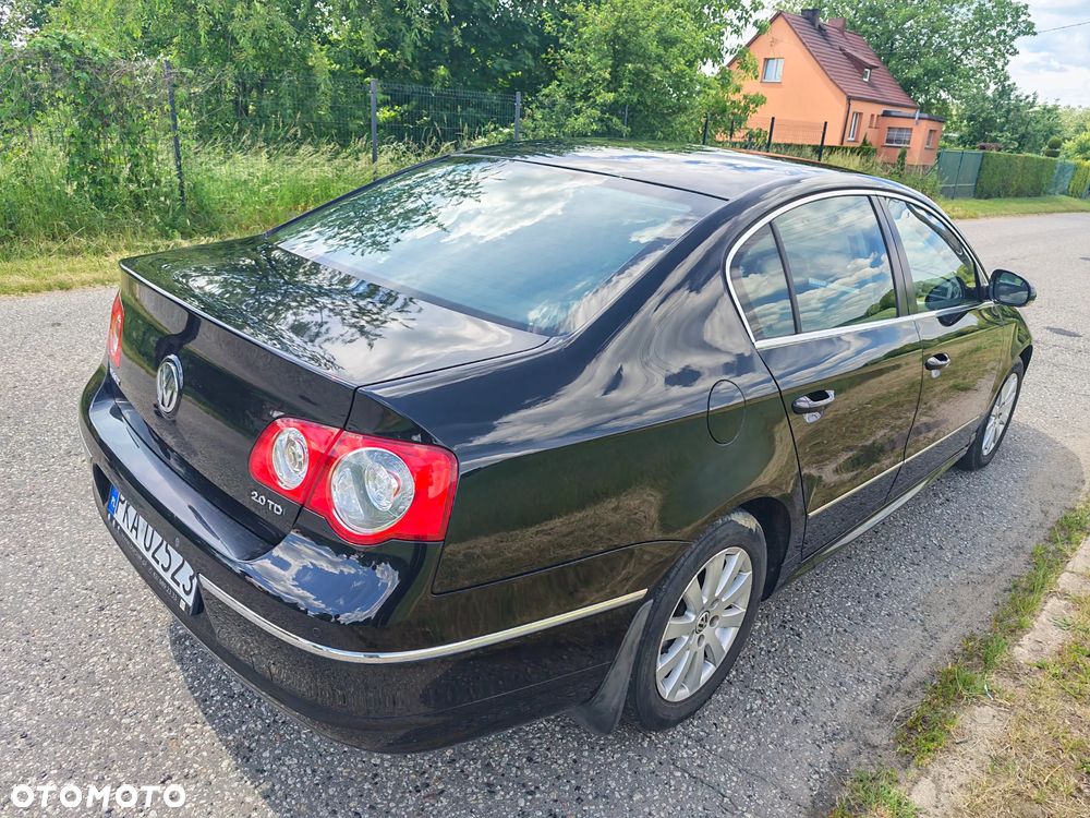 Volkswagen Passat 2.0 TDI Comfortline - 3