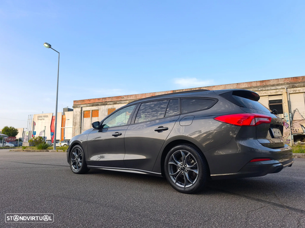Ford Focus SW 1.0 EcoBoost ST-Line