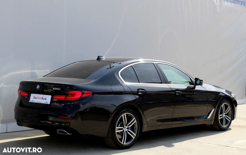 BMW Seria 5 520i AT MHEV - 19