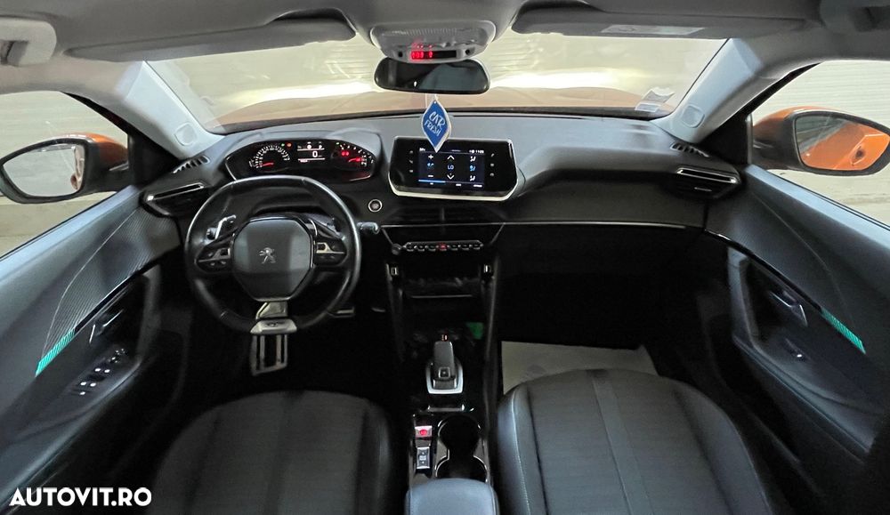 Peugeot 2008 1.2 L PureTech STT EAT8 GT Line - 6