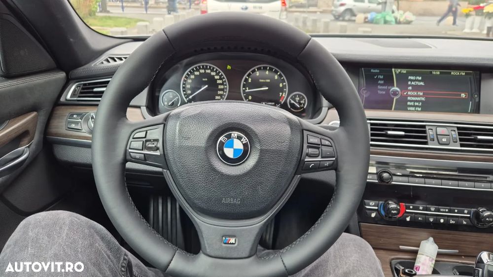 BMW Seria 7 740Li - 16