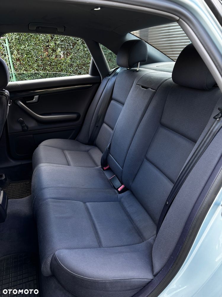 Audi A4 Limousine 2 - 18