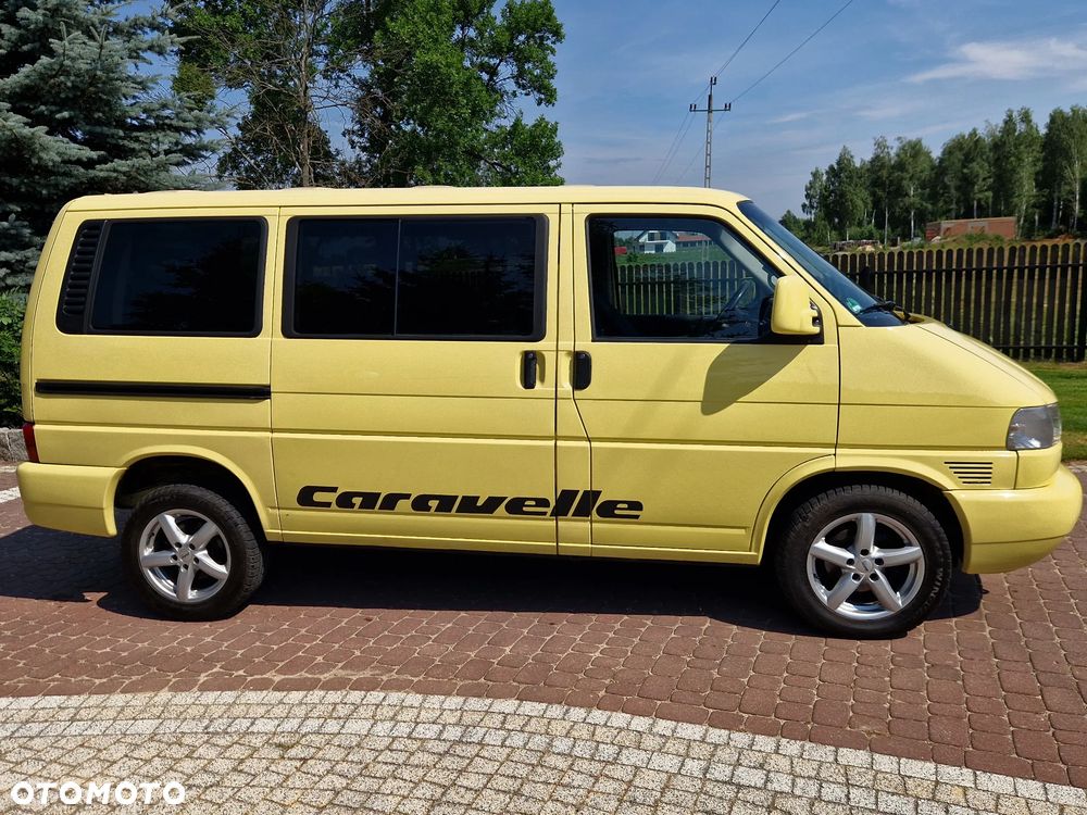 Volkswagen Caravelle - 4