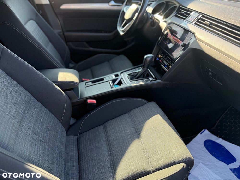 Volkswagen Passat 2.0 TSI Business DSG - 24