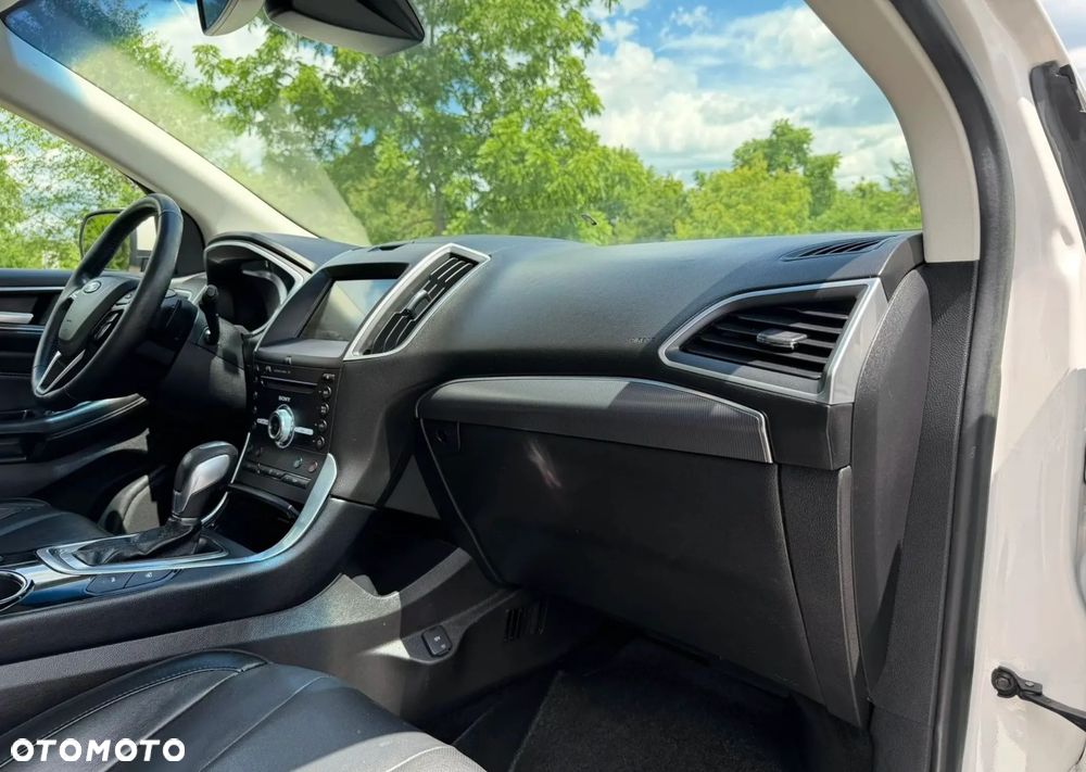 Ford Edge - 12