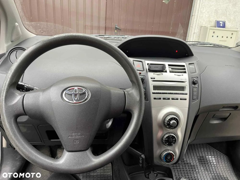 Toyota Yaris 1.4 D-4D Luna - 7