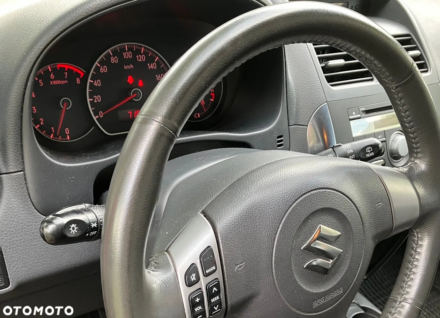 Suzuki SX4 - 10