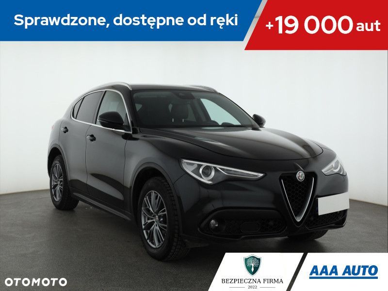 Alfa Romeo Stelvio - 2