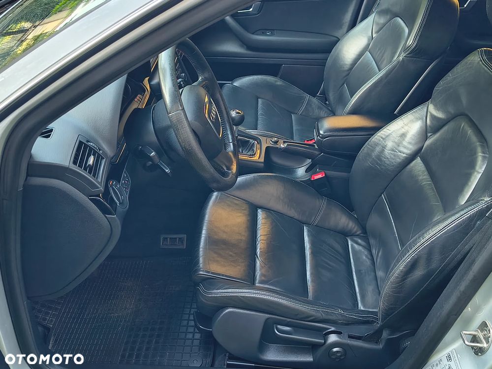 Audi A4 Avant 2.0 TDI DPF - 11