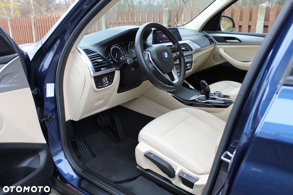 BMW X3 xDrive20i - 19