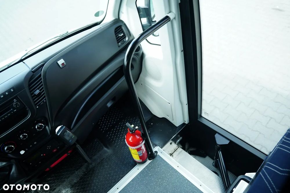 Iveco / DAILY / LINE /SPROWADZONY / KLIMA / - 26