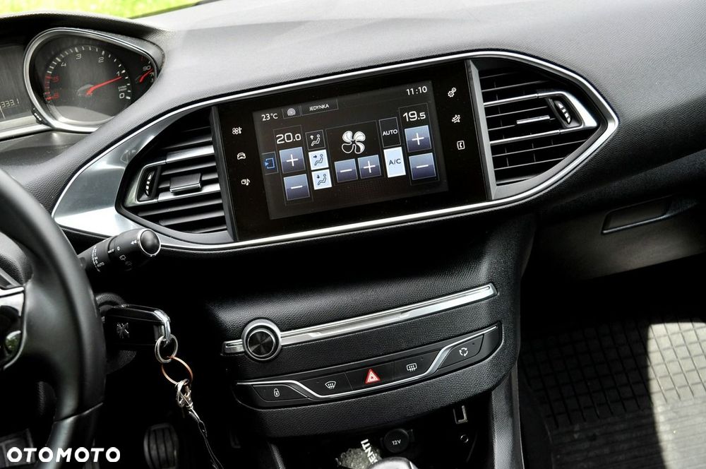 Peugeot 308 1.6 BlueHDi Style S&S - 16