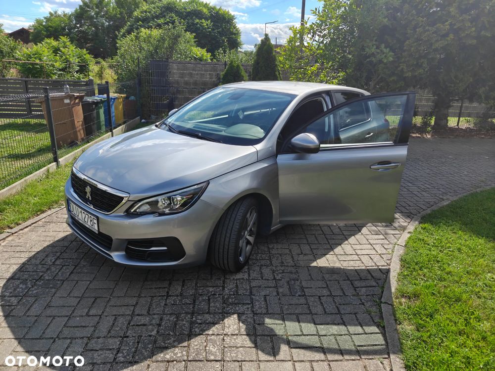Peugeot 308 1.2 PureTech GPF Allure S&S - 6