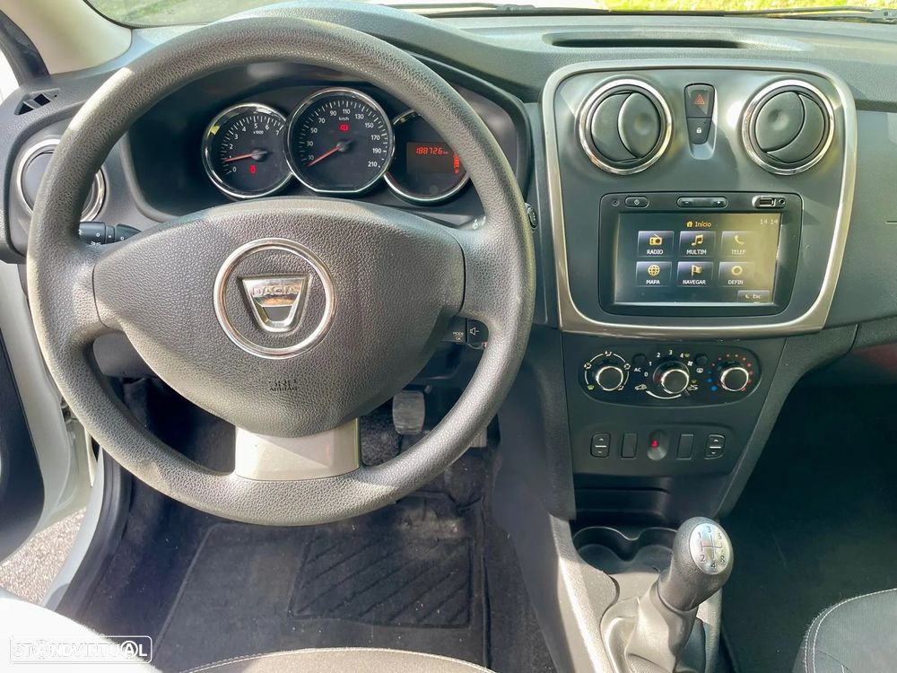 Dacia Sandero - 6