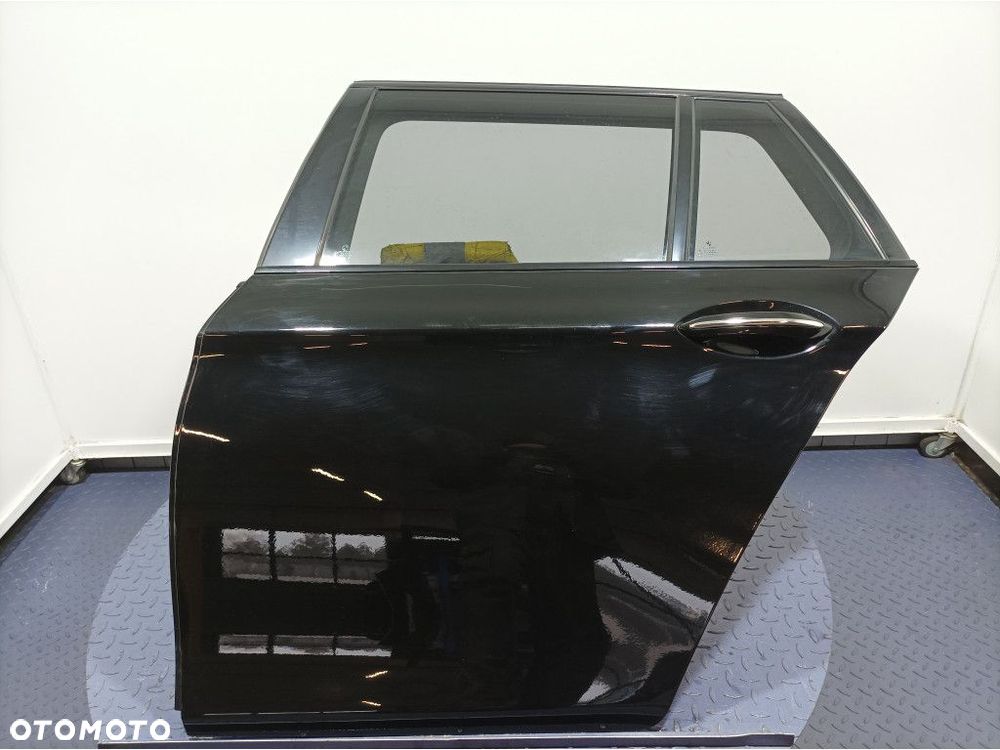 BMW 5 F11 TOURING KOMBI DRZWI TYŁ TYLNE LEWE 668 - 1