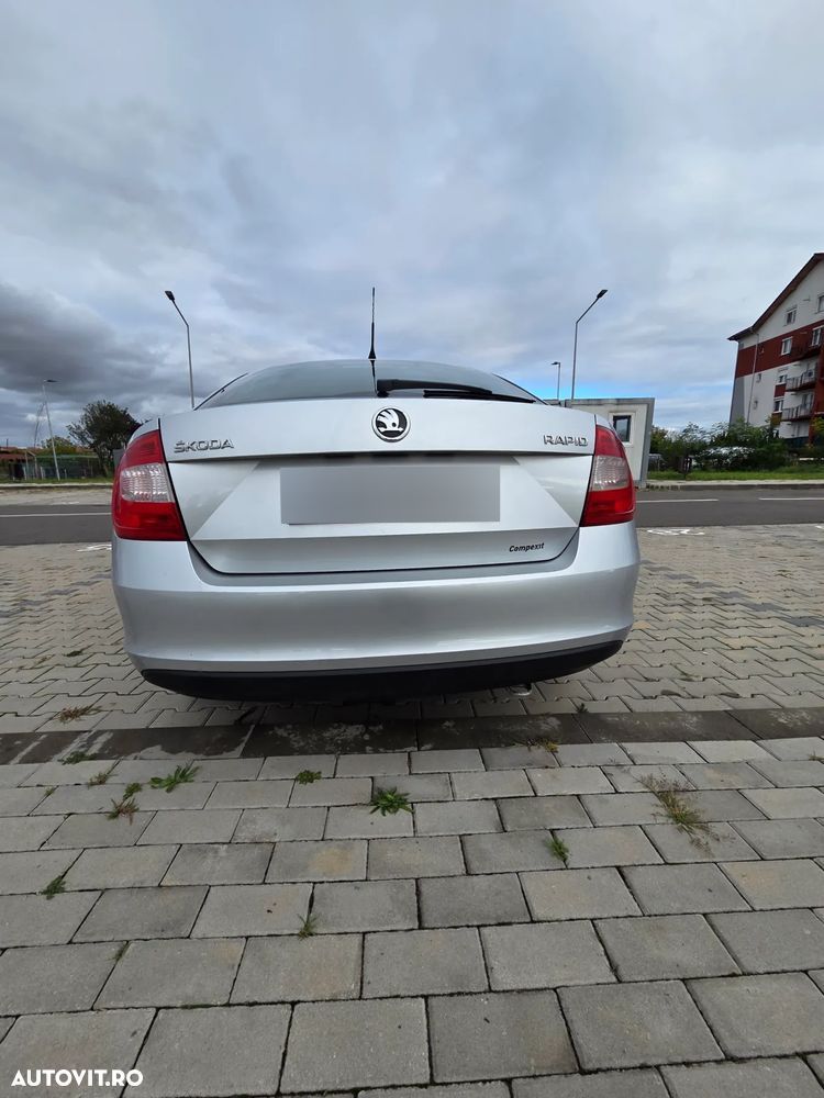 Skoda RAPID - 7