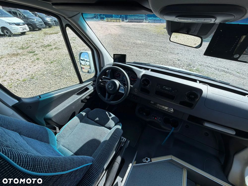 Mercedes-Benz Sprinter 517 - 26
