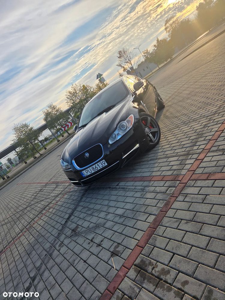 Jaguar XF 3.0 V6 D Luxury - 1