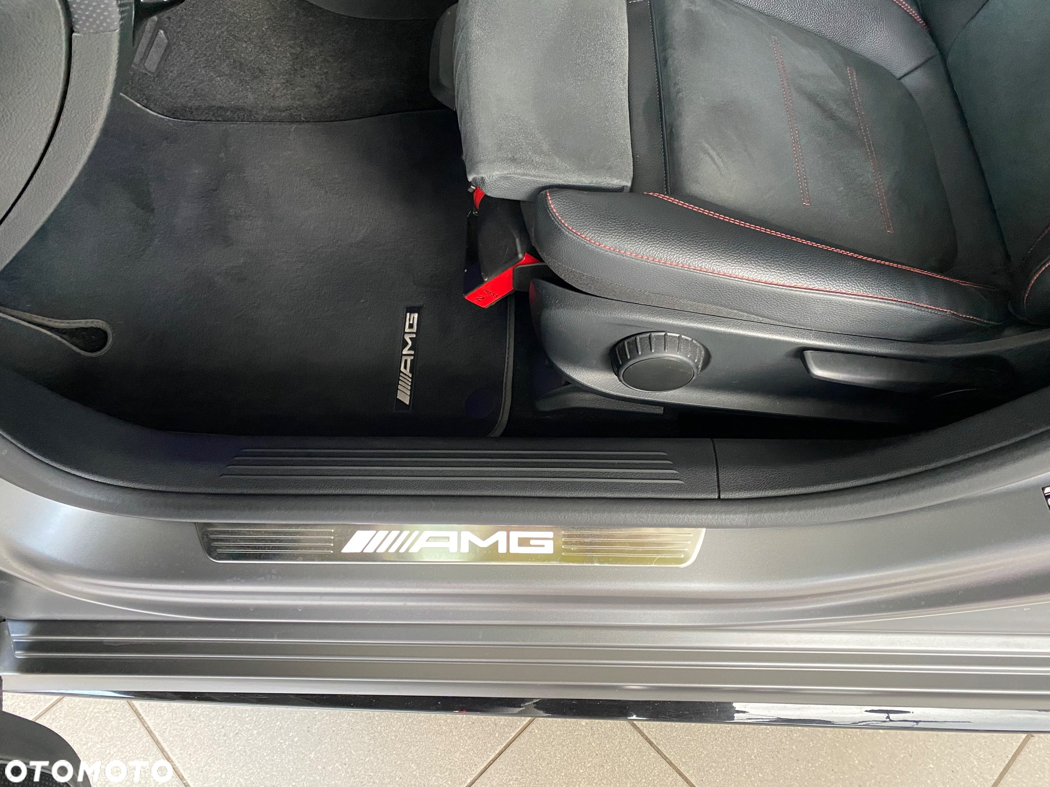 Mercedes-Benz Klasa A 45 S AMG 4-Matic 8G-DCT - 24
