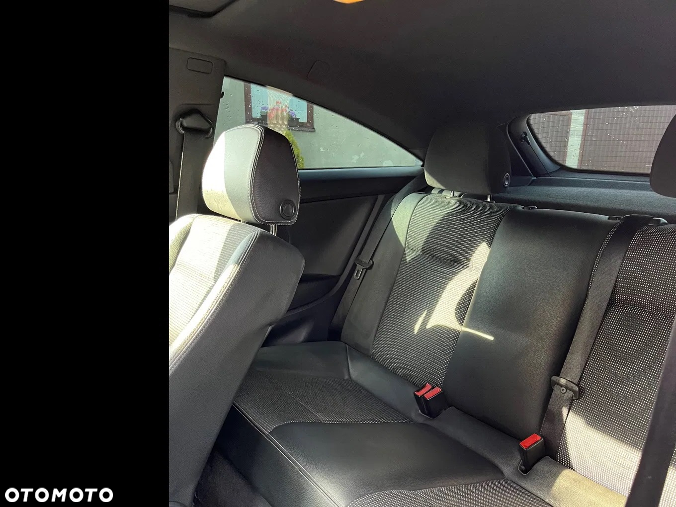 Opel Astra III GTC 1.9 CDTI Sport - 4