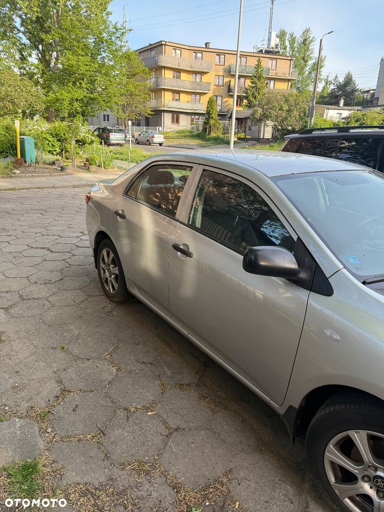 Toyota Corolla - 3