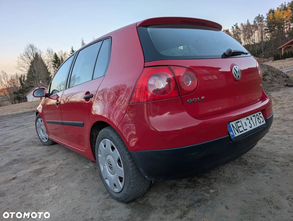 Volkswagen Golf 1.6 Comfortline - 4