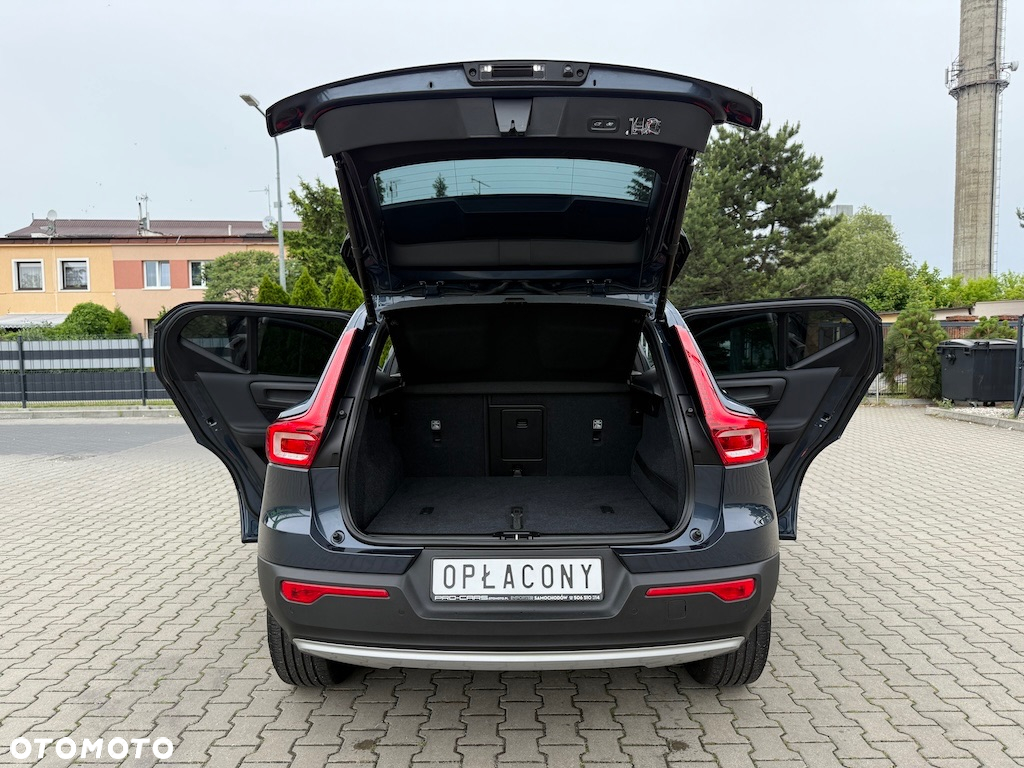 Volvo XC 40 T3 Momentum Pro - 12