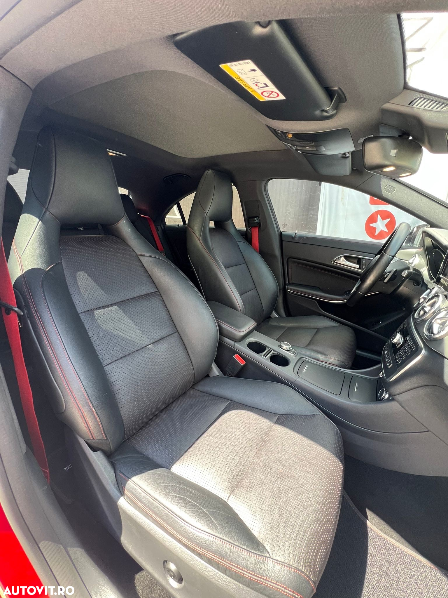 Mercedes-Benz CLA - 11