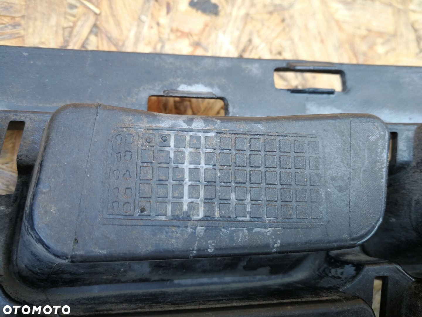 OPEL CORSA D LIFT 11- ATRAPA KRATKA DOLNA GRILL ZDERZAKA PRZÓD 13389555 - 10