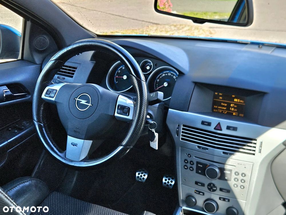 Opel Astra OPC - 8