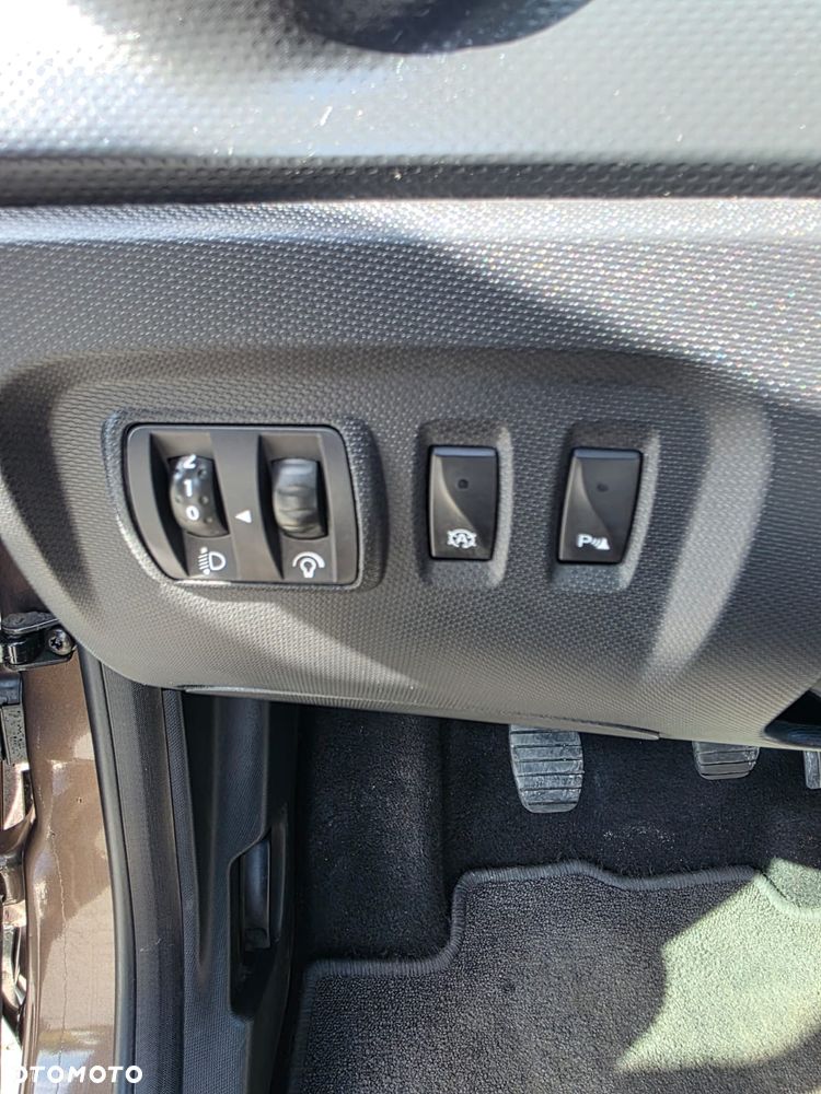 Renault Captur - 13