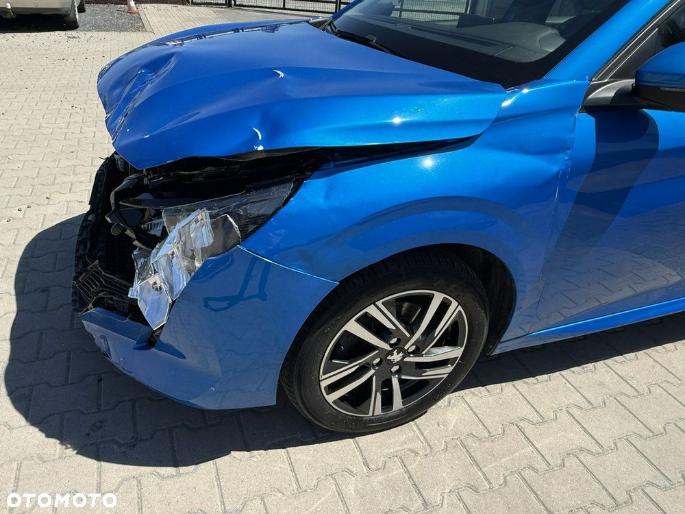 Peugeot 208 - 11