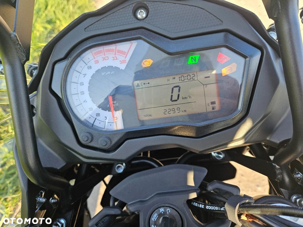 Benelli TRK 502 - 10