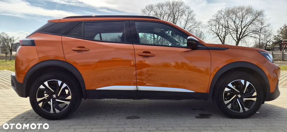 Peugeot 2008 BlueHDi 130 Allure S&S EAT8 - 3